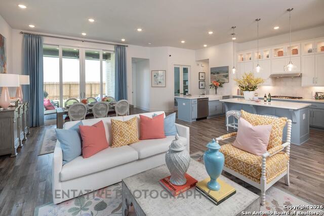 Image 3 of 38 For 104 Rainwater Creek