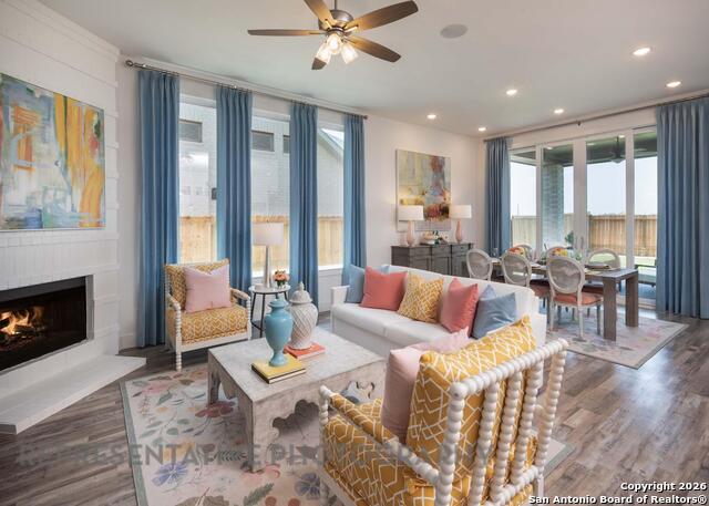 Image 9 of 38 For 104 Rainwater Creek