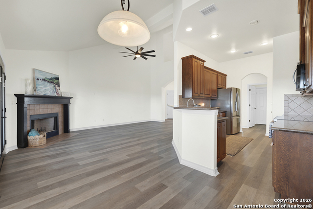 Image 16 of 61 For 713 Mystic Breeze