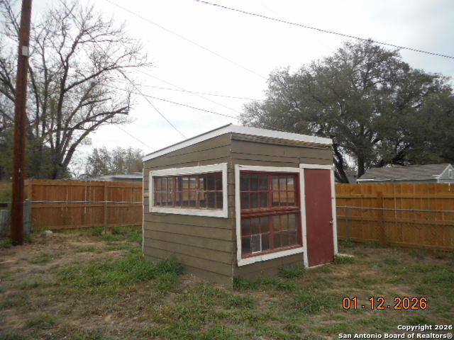 Image 13 of 15 For 1012 Anna Dr