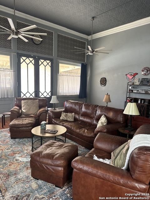 Image 5 of 18 For 412 Center St N