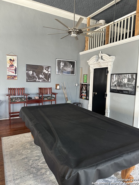 Image 7 of 18 For 412 Center St N