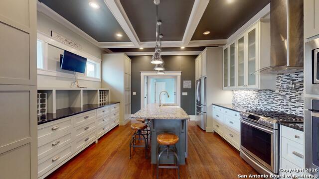 Image 20 of 37 For 819 W French Pl