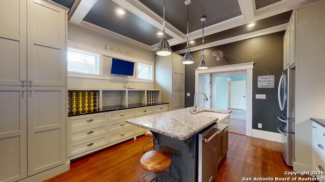 Image 22 of 37 For 819 W French Pl