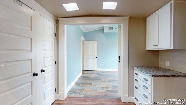 Image 24 of 37 For 819 W French Pl