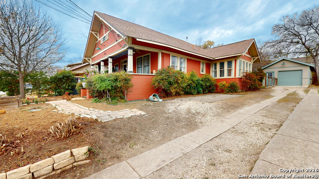 Image 3 of 37 For 819 W French Pl