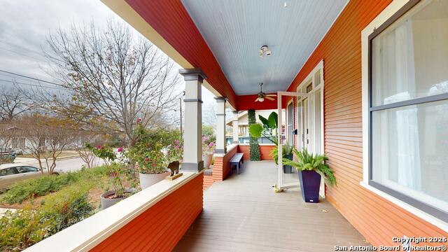 Image 5 of 37 For 819 W French Pl