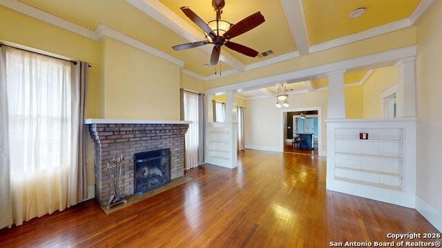 Image 8 of 37 For 819 W French Pl