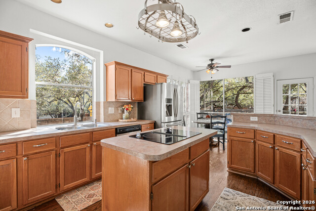 Image 12 of 50 For 2402 Noor  