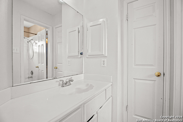 Image 32 of 50 For 2402 Noor  