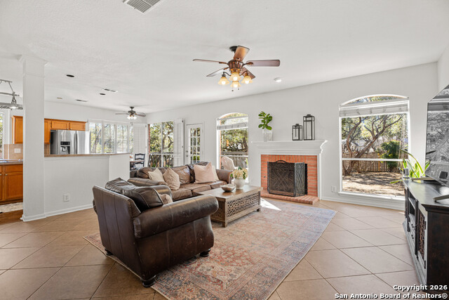 Image 9 of 50 For 2402 Noor  