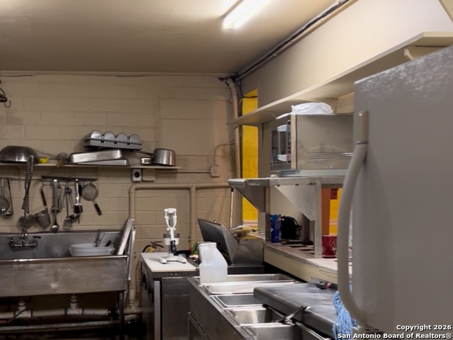 Image 5 of 15 For 103 Theo  