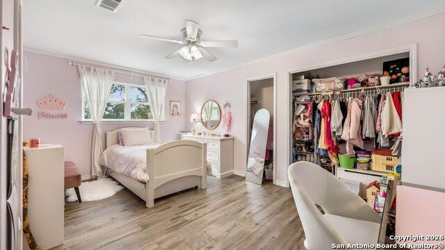 Listing photo id 13 for 5410 Fm 1863