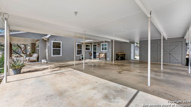 Listing photo id 30 for 5410 Fm 1863