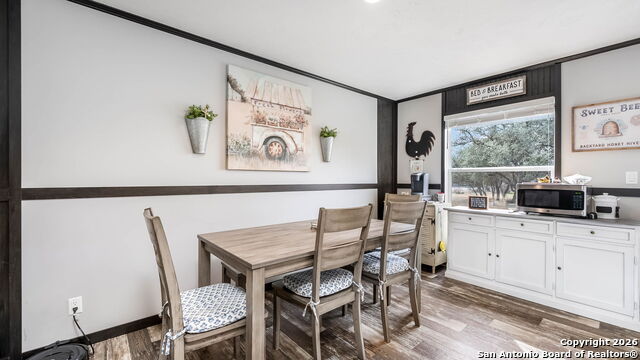 Listing photo id 40 for 5410 Fm 1863