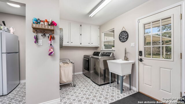 Listing photo id 6 for 5410 Fm 1863