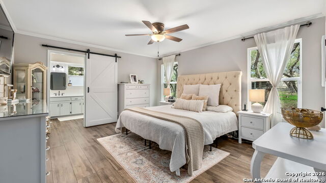 Listing photo id 7 for 5410 Fm 1863