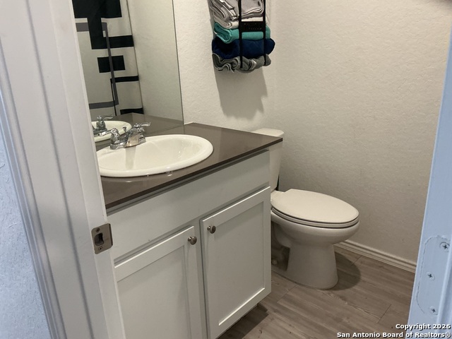 Image 13 of 21 For 14451 Source Circle