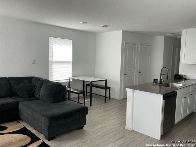 Image 4 of 21 For 14451 Source Circle