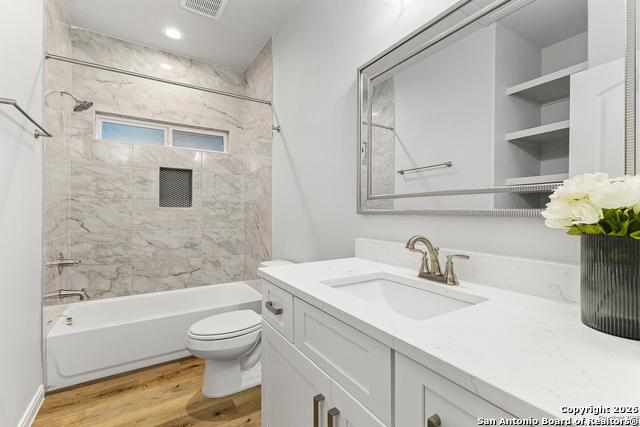 Image 27 of 37 For 505 Linden  