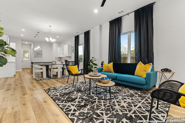 Image 7 of 37 For 505 Linden  