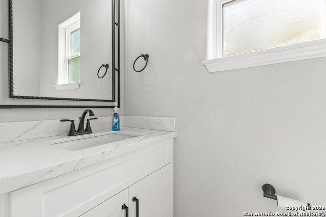 Image 12 of 31 For 507 Linden  