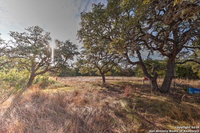 Listing photo id 10 for 438 Yellowstone Lane