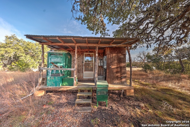 Listing photo id 31 for 438 Yellowstone Lane