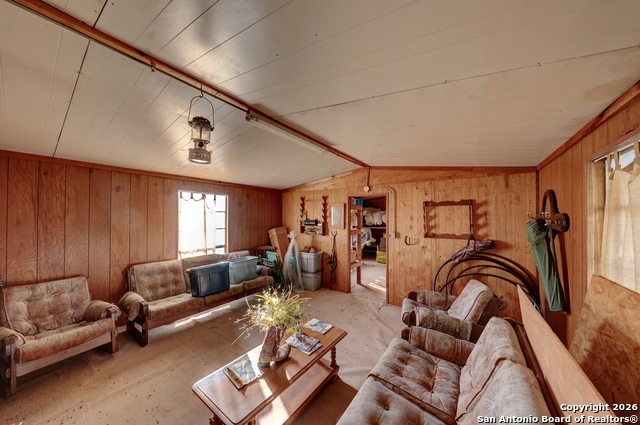 Listing photo id 36 for 438 Yellowstone Lane