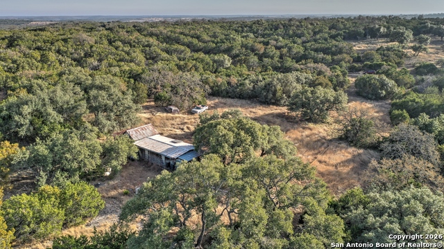 Listing photo id 7 for 438 Yellowstone Lane