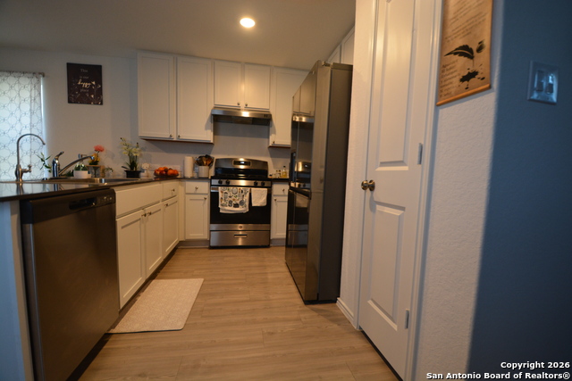 Image 8 of 14 For 10820 Presa Way