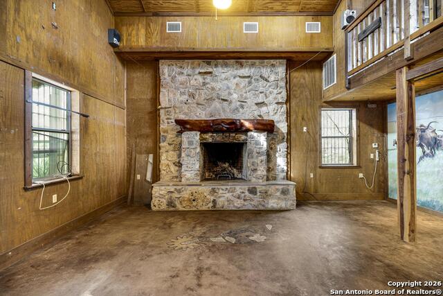 Image 19 of 50 For 360 Kirk Ln  