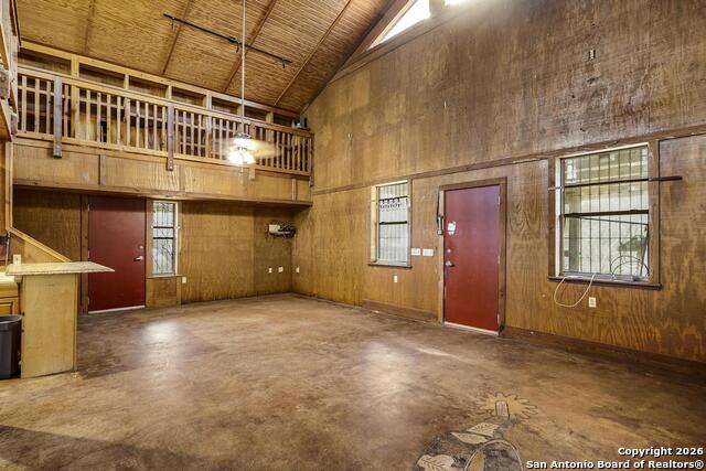 Image 22 of 50 For 360 Kirk Ln  