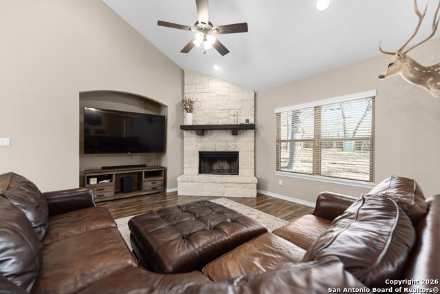 Image 12 of 36 For 192 Great Oaks Blvd