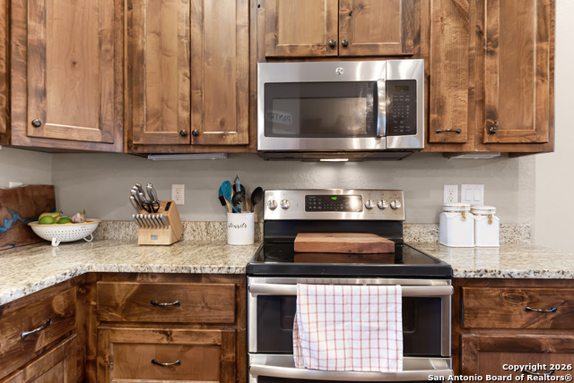 Image 19 of 36 For 192 Great Oaks Blvd