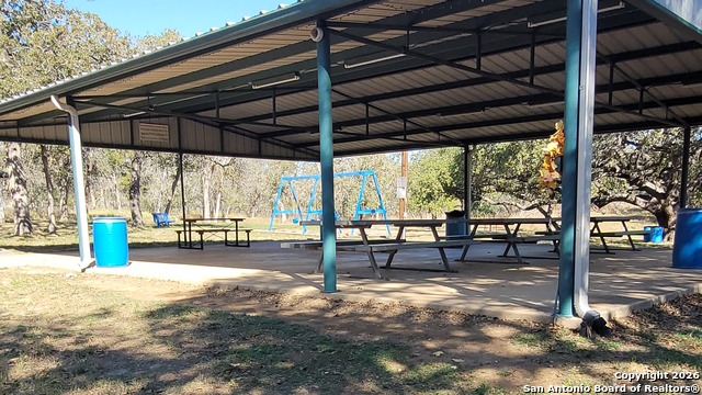 Image 21 of 28 For 876 Evening Shade