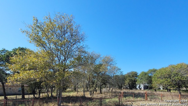 Image 3 of 28 For 876 Evening Shade