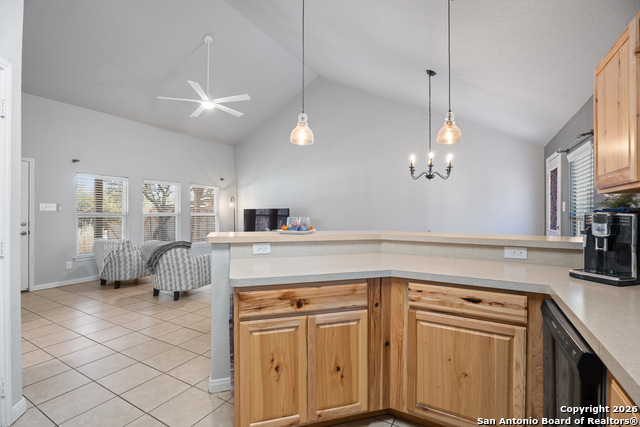 Image 12 of 30 For 1376 Hedgestone