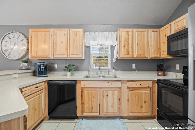 Image 14 of 30 For 1376 Hedgestone