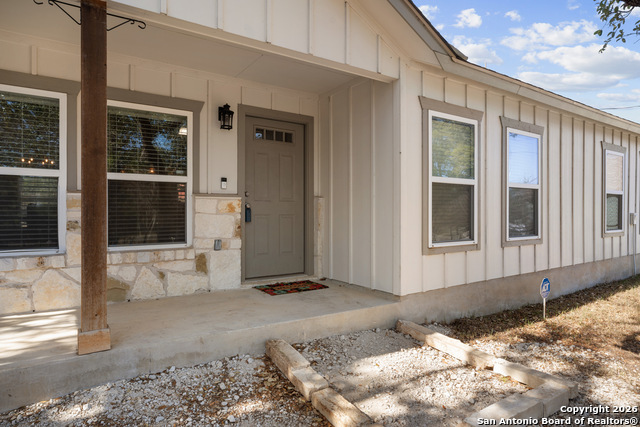 Image 3 of 30 For 1376 Hedgestone