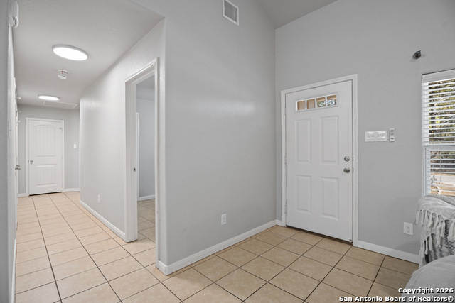 Image 4 of 30 For 1376 Hedgestone