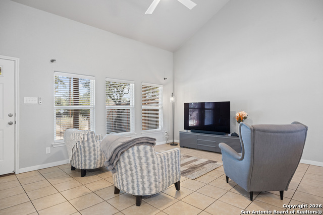 Image 5 of 30 For 1376 Hedgestone