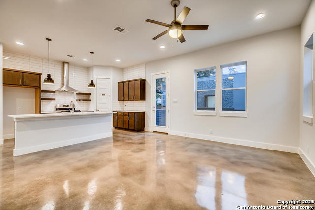 Image 6 of 18 For 725 Hays  