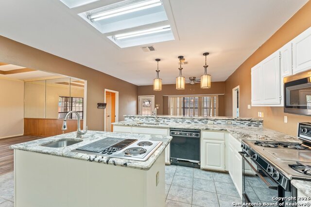 Image 10 of 57 For 5421 Lockhill