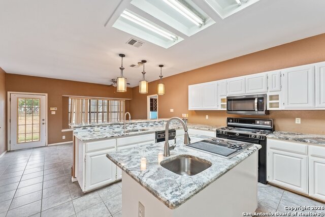 Image 8 of 57 For 5421 Lockhill