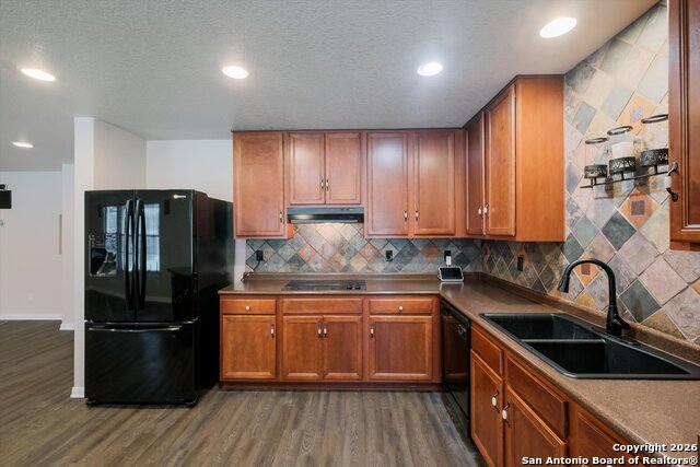 Image 11 of 31 For 233 Springtree Trl