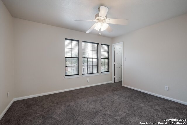 Image 23 of 31 For 233 Springtree Trl