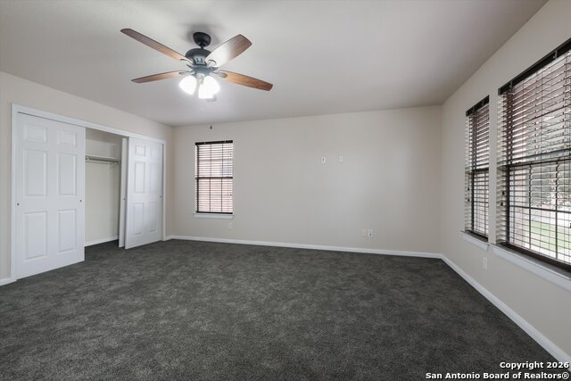 Image 26 of 31 For 233 Springtree Trl