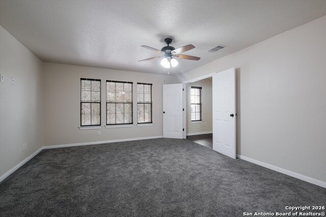 Image 27 of 31 For 233 Springtree Trl