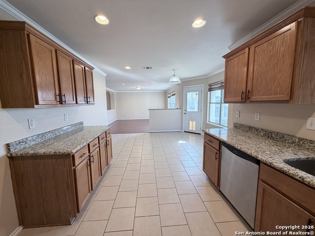 Image 21 of 58 For 135 Bright Trl